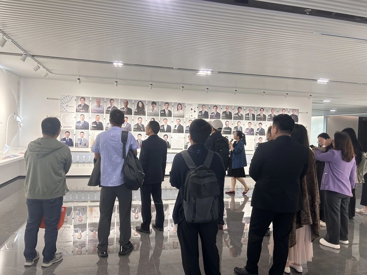 1765418714950452.jpg a2b8d51b0077a1b2b97efc96118eae6b.jpg