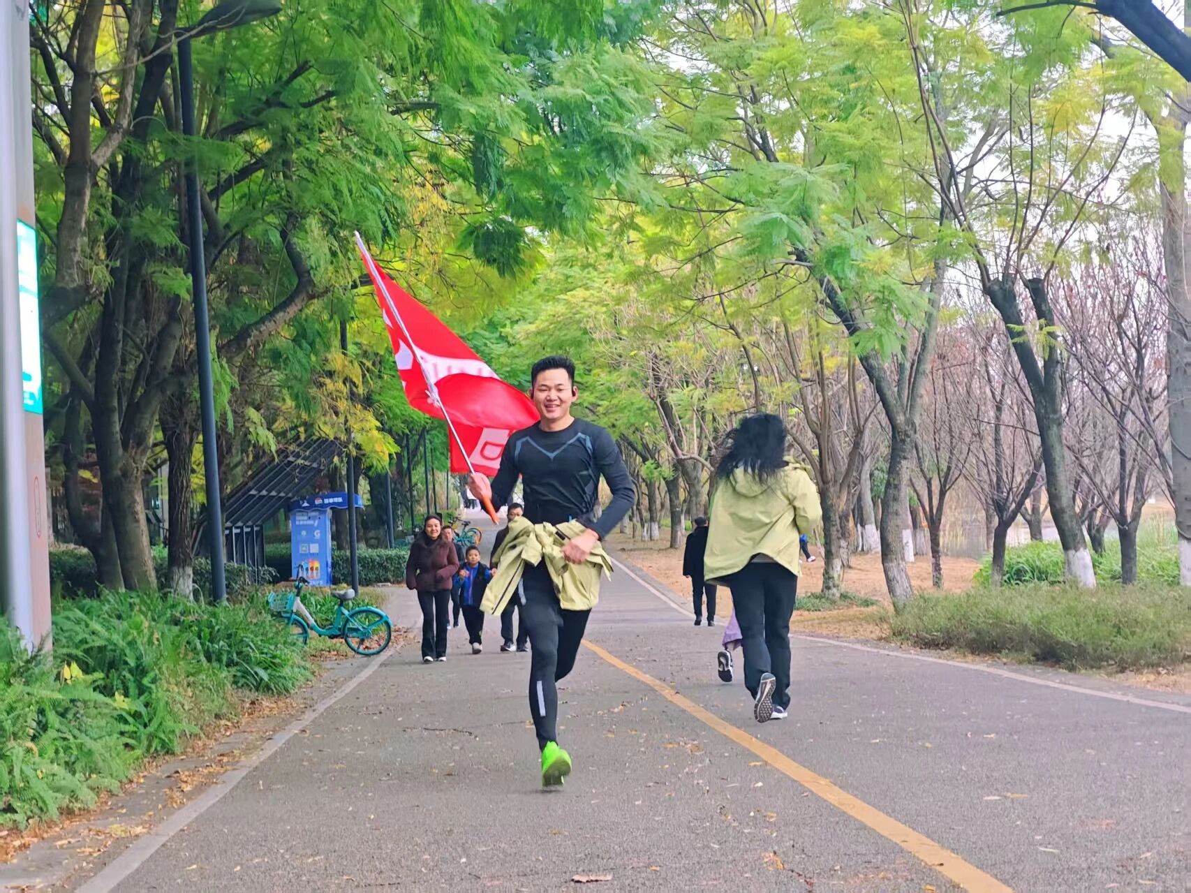 1767601364304461.jpg ef8689232e3c77379bc21d0b4e0a6090.jpg